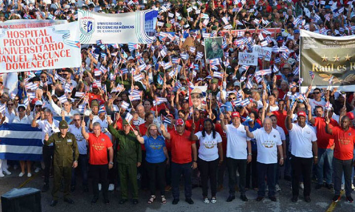 Ratifican en Camagüey voluntad de defender a sus líderes históricos