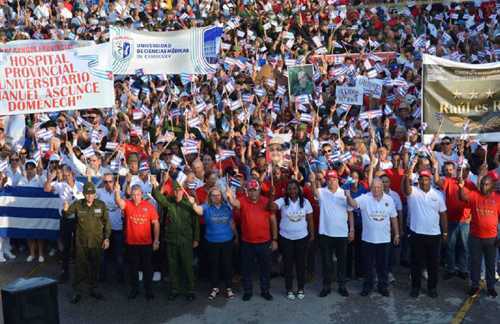 Ratifican en Camagüey voluntad de defender a sus líderes históricos