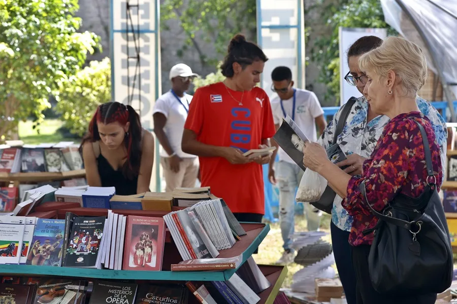 Feria del Libro de La Habana estará dedicada al centenario de Fidel