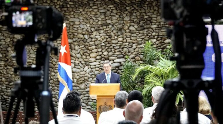 Canciller cubano reafirma vocación de paz de la isla