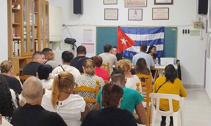 Denunciaron en Valencia bloqueo de Estados Unidos contra Cuba